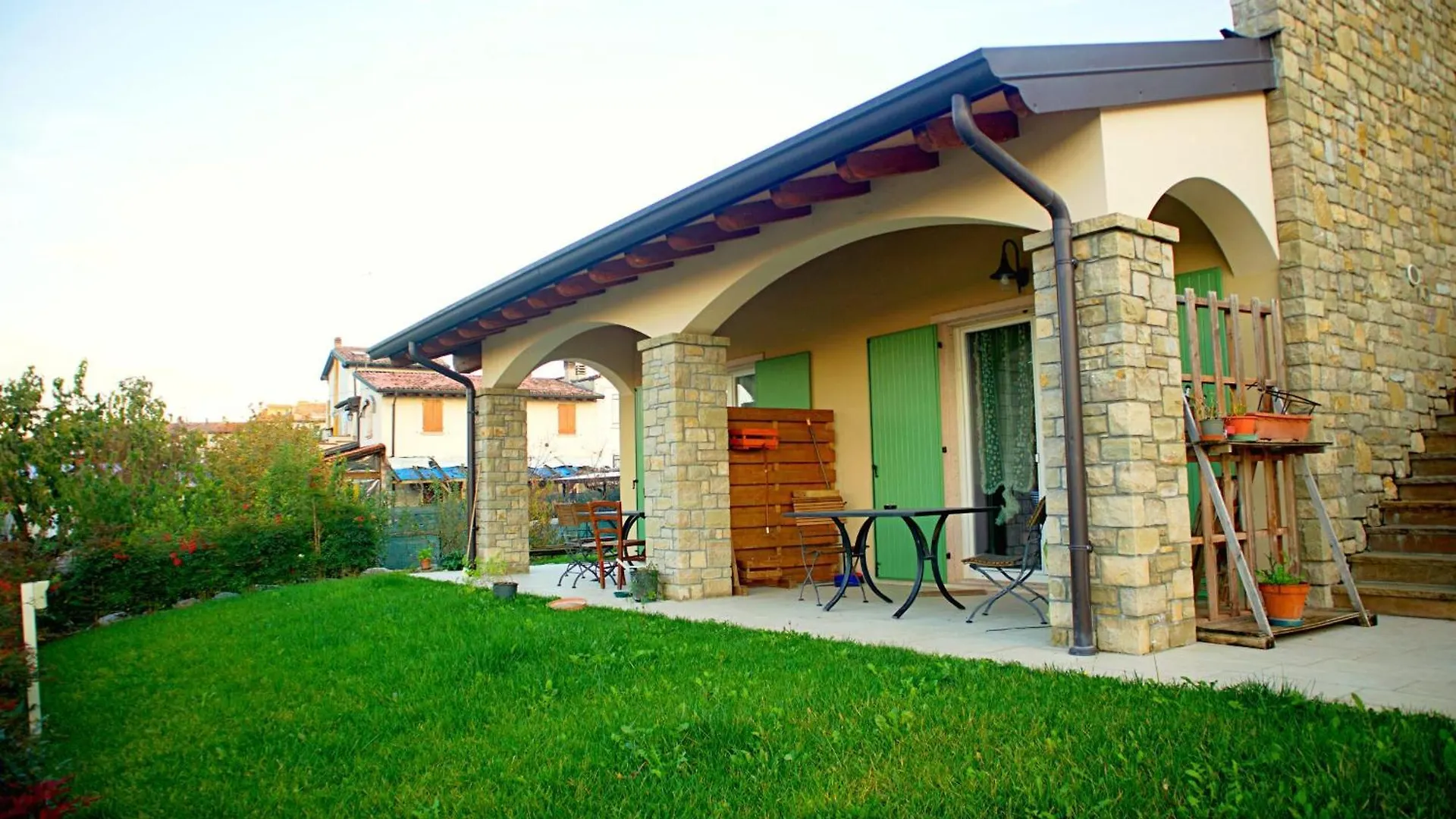 Orchidea Del Garda Rooms & Apartments Peschiera del Garda Italië