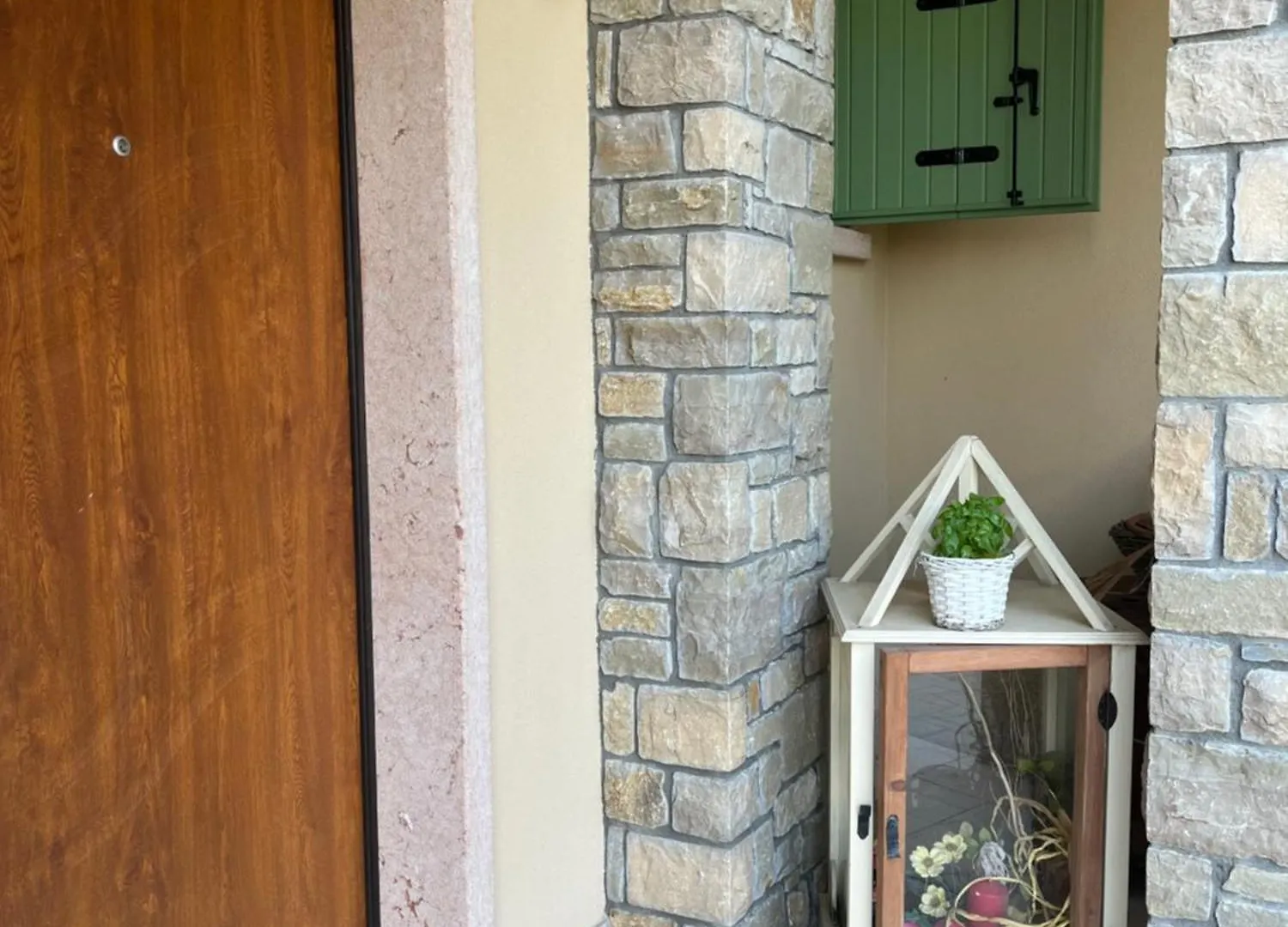 Orchidea Del Garda Rooms & Apartments Peschiera del Garda 0*,  Italy